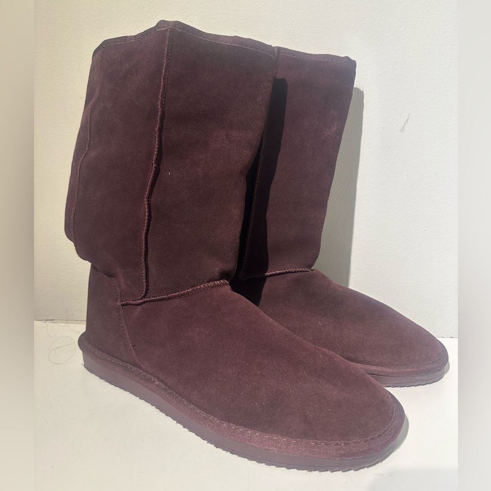 burgundy style suede boots